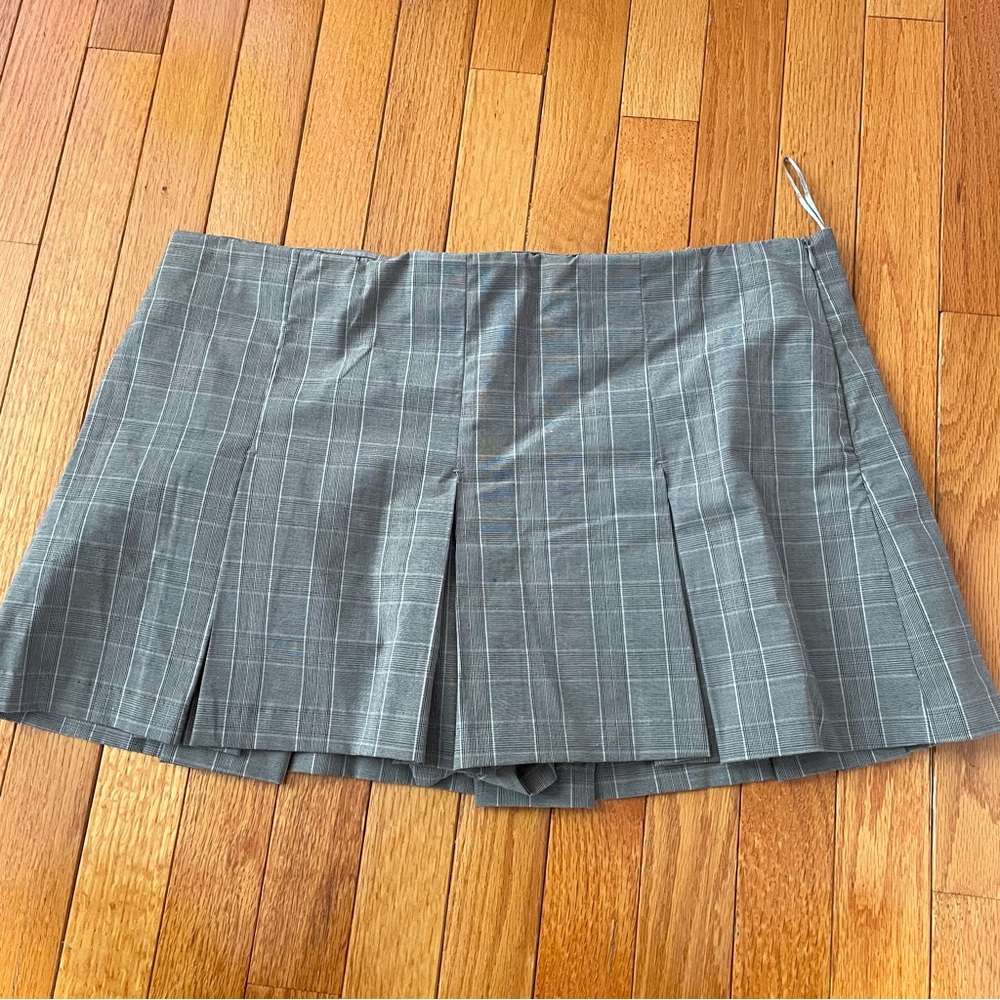 Pleated mini skort